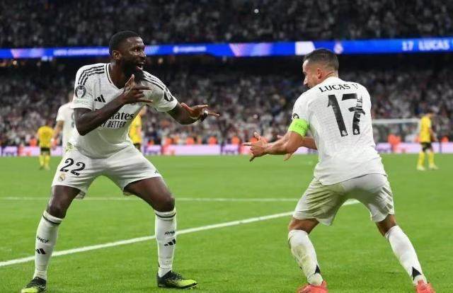 1729698839030027591.jpg 814e0b7a30eb17db508b8a8dc353ba8.jpg